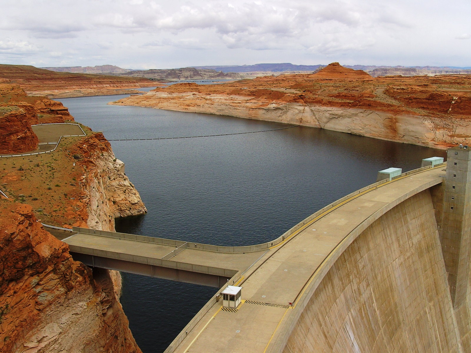 Lower Lake Powell and the upper face of Glen Canyon Dam near Page, Arizona